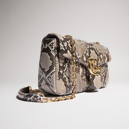 GG Marmont medium shoulder bag