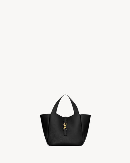 YSL Le 5 à 7 baby Bea with grainy skin