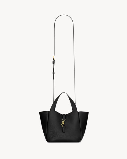 YSL Le 5 à 7 baby Bea with grainy skin