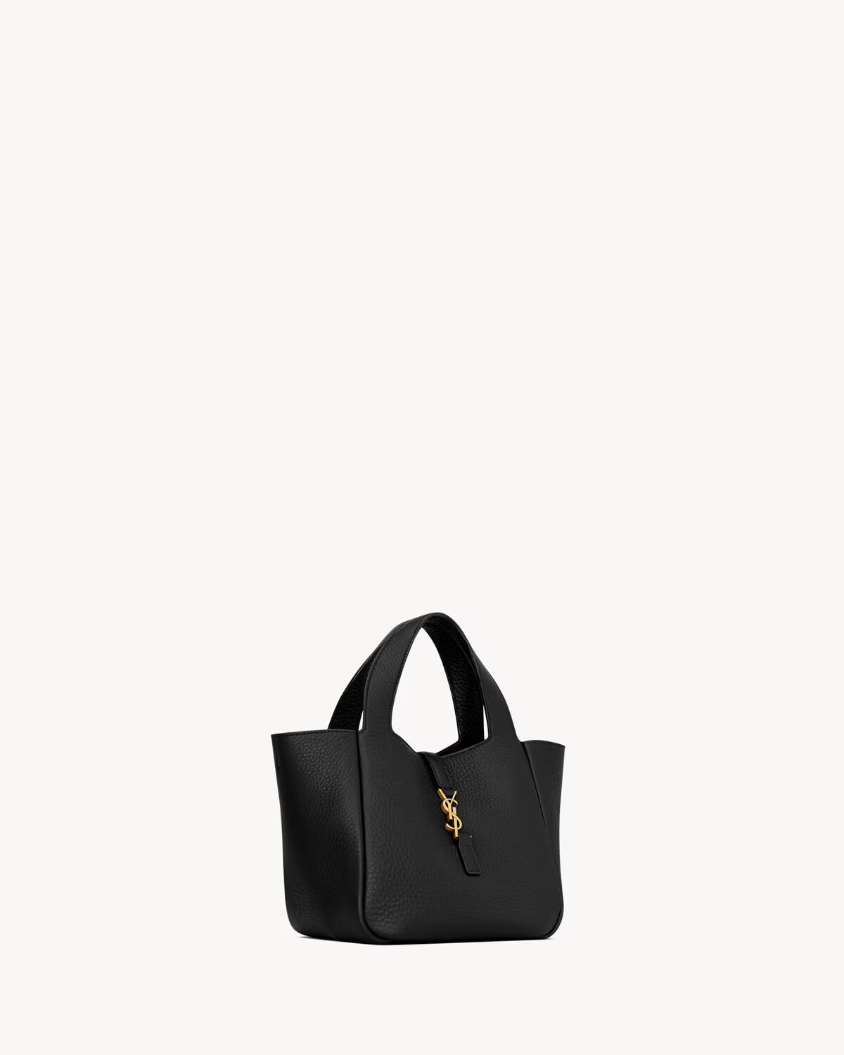 YSL Le 5 à 7 baby Bea with grainy skin