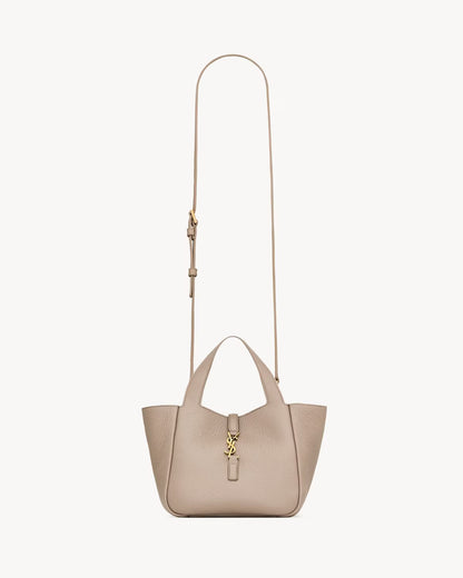 YSL Le 5 à 7 baby Bea with grainy skin