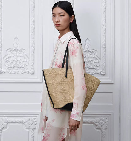 Dioriviera Medium Dior Blooming Bag